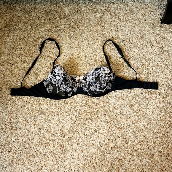 Source Unknown Other - Lace Bra, 32D